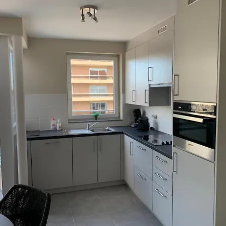 Livorno With Private Parking Apartment Nieuwpoort Exterior photo