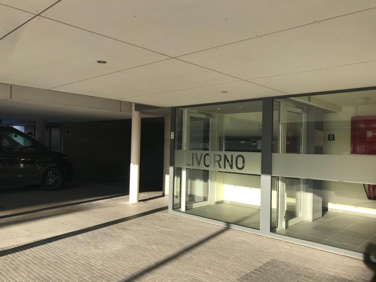 Livorno With Private Parking Appartement Nieuport